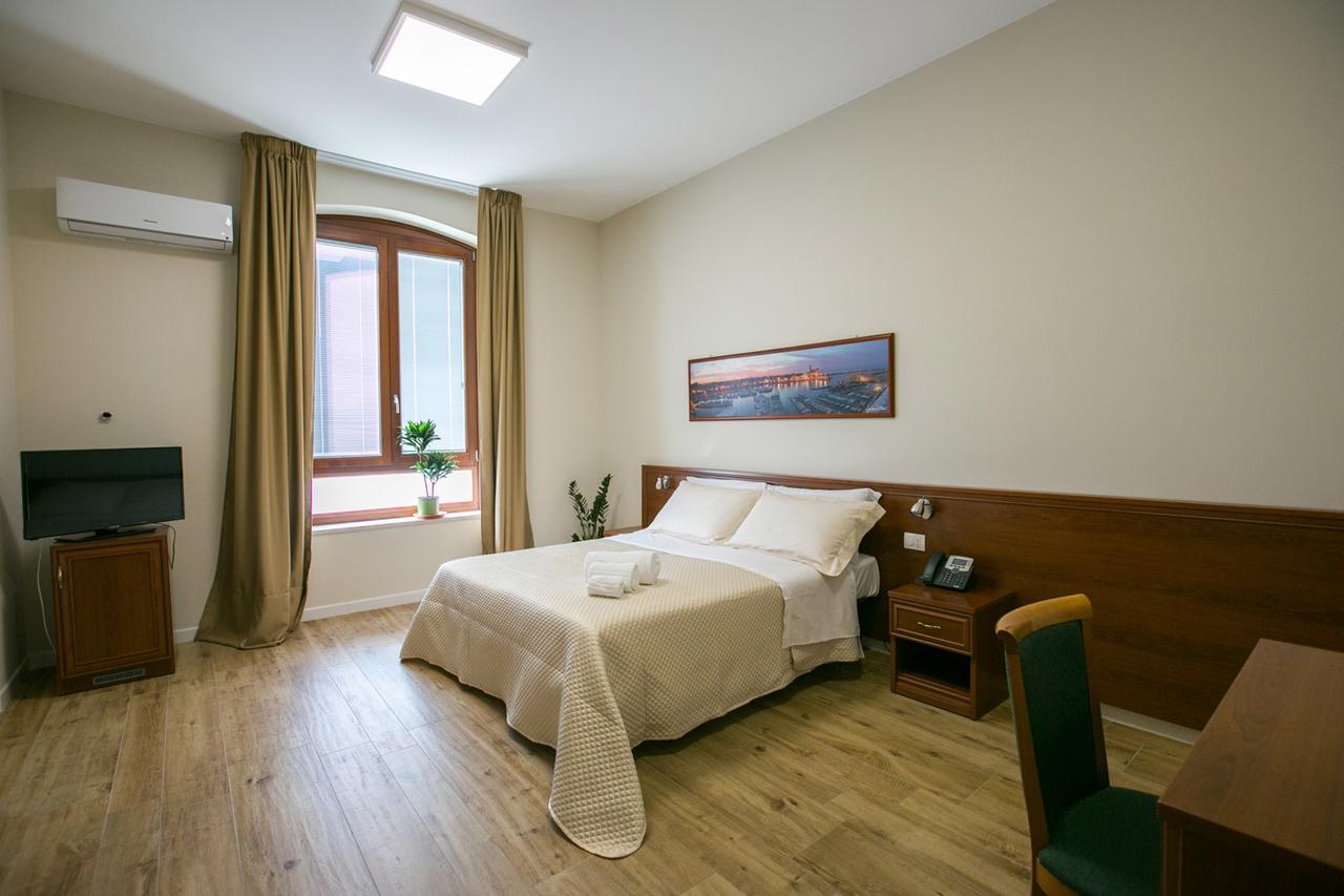 Residence Trani Eksteriør billede