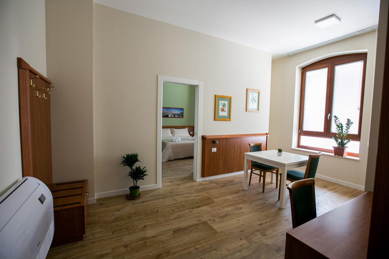 Residence Trani Eksteriør billede
